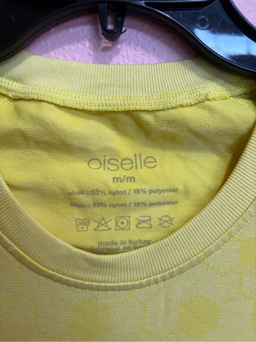 Oiselle yellow polka dot 3/4 sleeve workout top unique - Picture 3 of 3